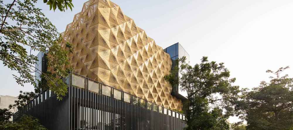 Fachada metálica ventilada