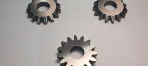Fabrico de peças metálicas do desenho técnico à assemblagem